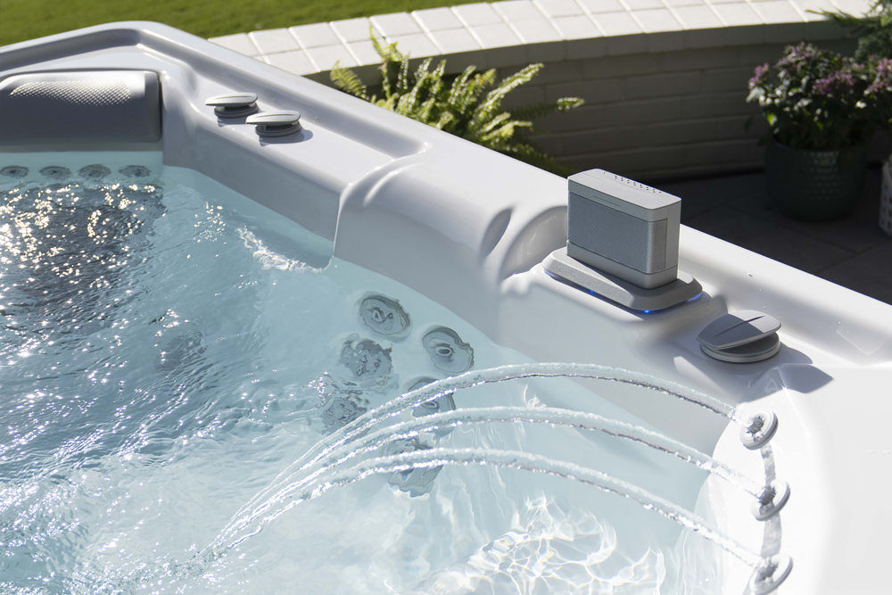 Hot Spring Highlife Vanguard Waterfall Speaker 2024 (2)
