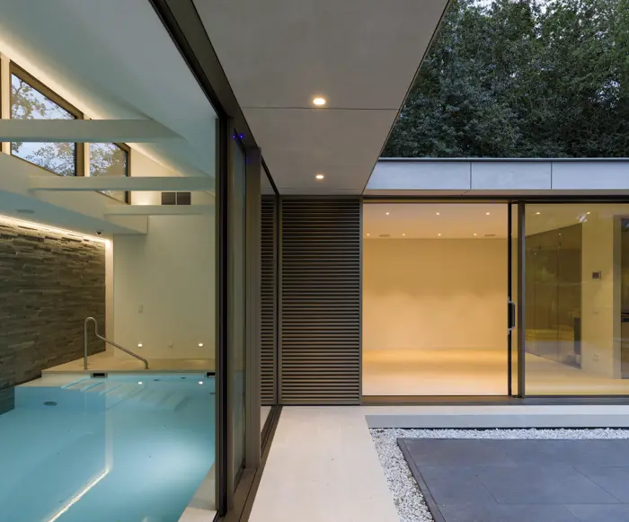 Binnenbad In Bijgebouw Foto 3