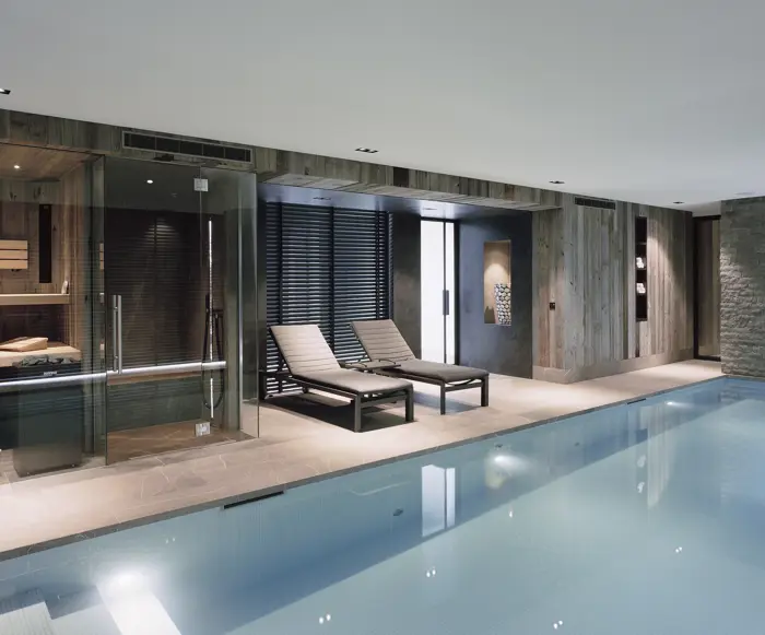 Binnenzwembad Met Wellness Foto 1