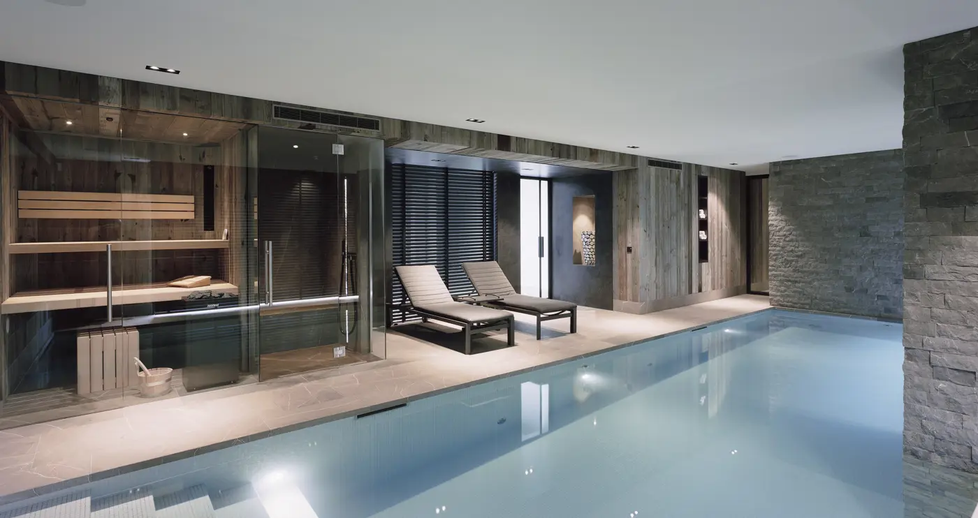 Binnenzwembad Met Wellness Foto 1